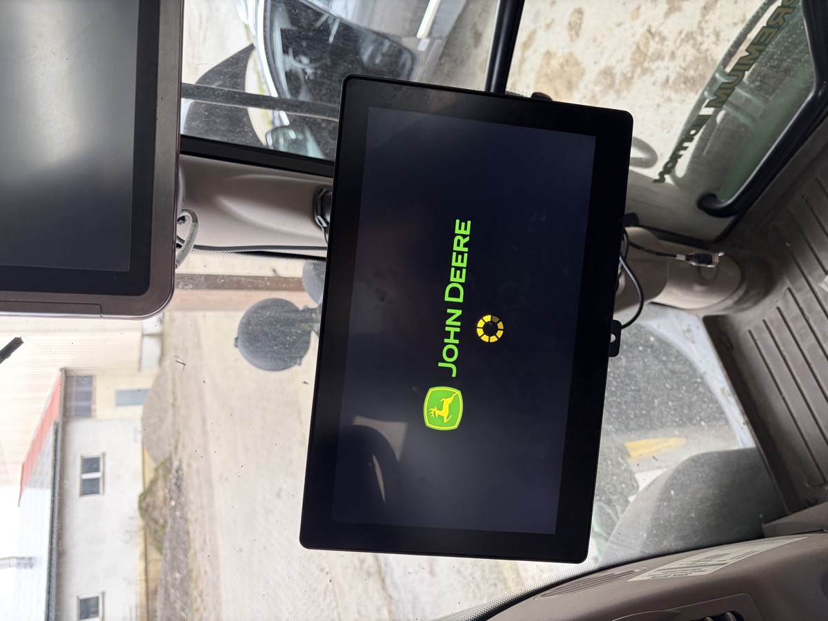 John Deere Steuergerät-Display - ECU Auslesen beim Chiptuning